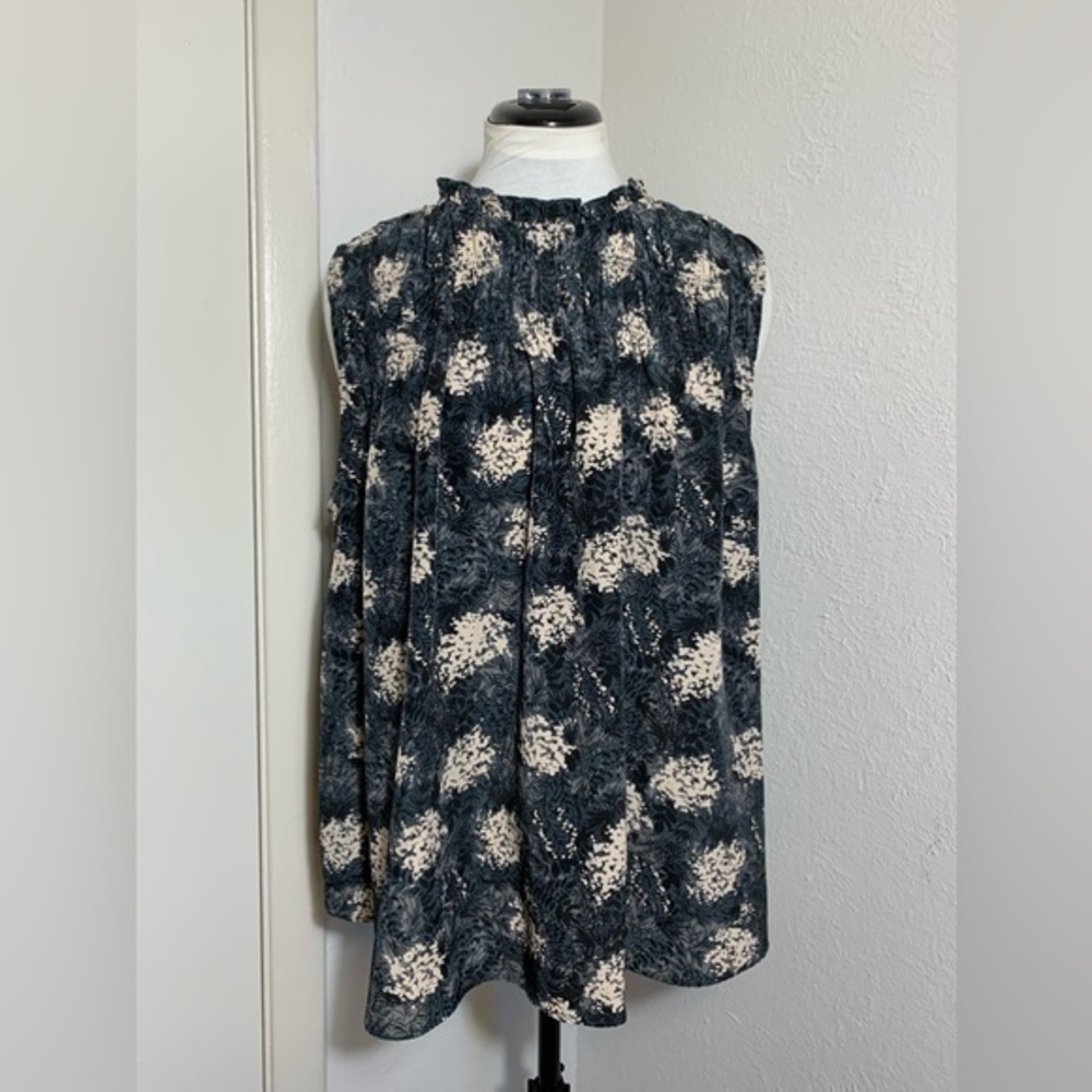Joie, black, gray and cream floral sleeveless blouse. Size XL